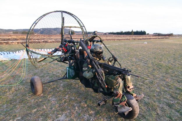 trike paraflight commando